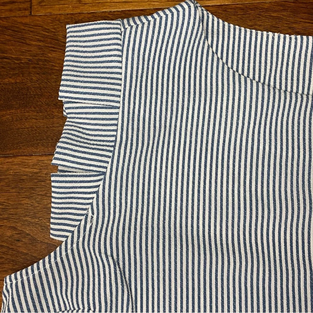 NWT women’s blouse - Picture 3 of 4